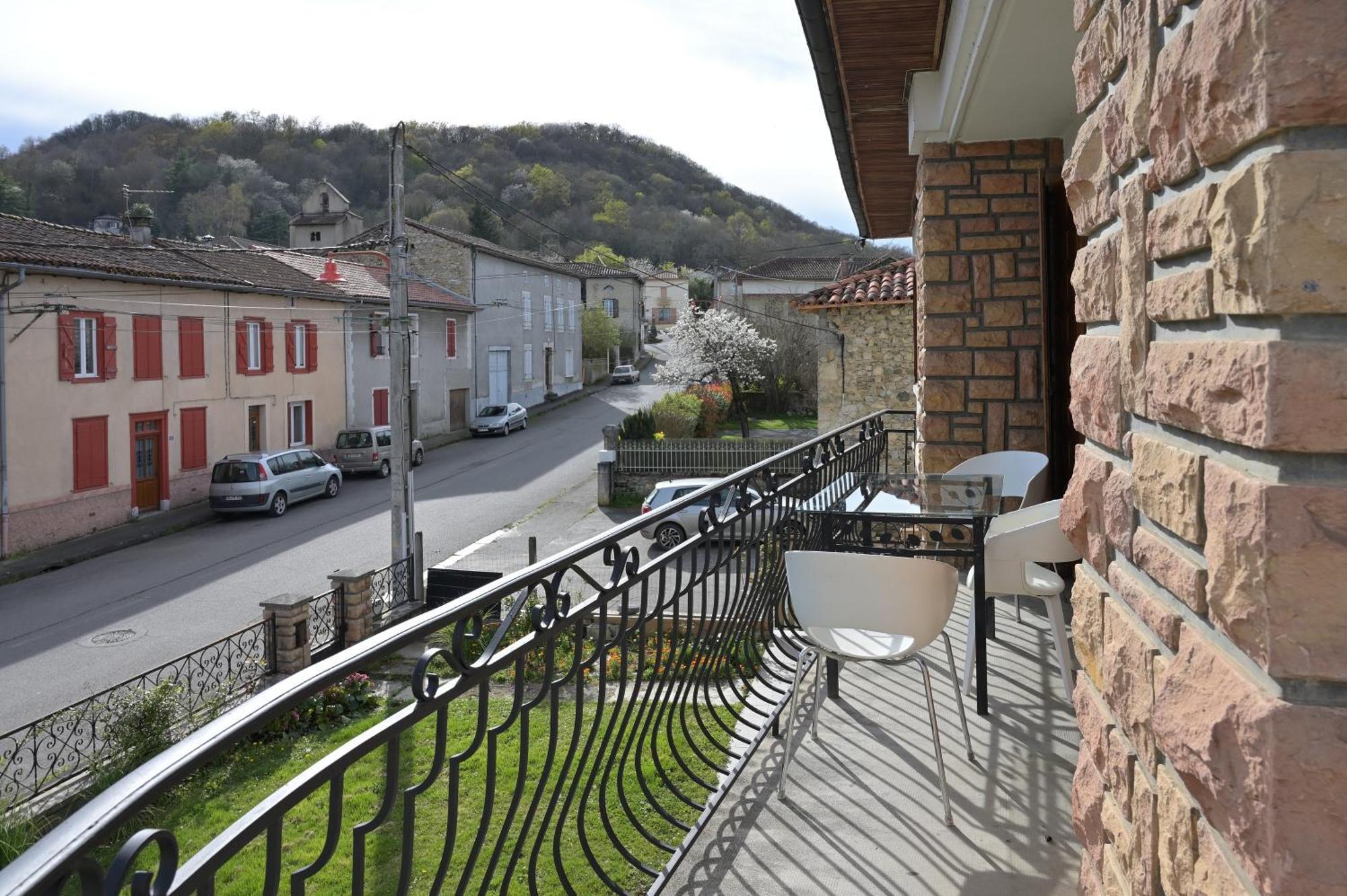 La Maison Du Village Encausse-les-Thermes Esterno foto